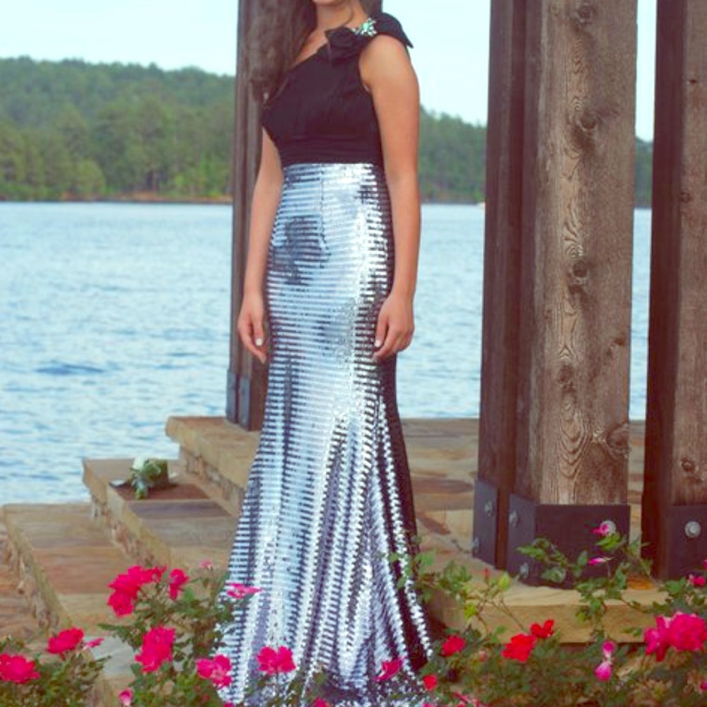 Sherri Hill Gown